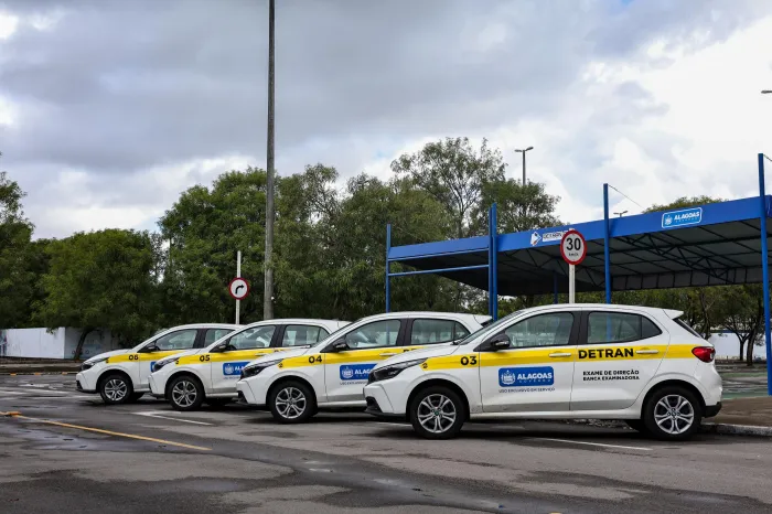 Detran Alagoas é o primeiro do Brasil a ofertar carros automáticos gratuitos para exames práticos