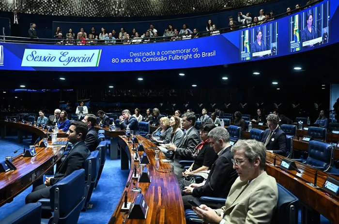 Estima-se que o programa levou mais de 4,9 mil brasileiros aos EUA e trouxe cerca de 3,4 mil americanos ao Brasil - Foto: Geraldo Magela/Agência Senado