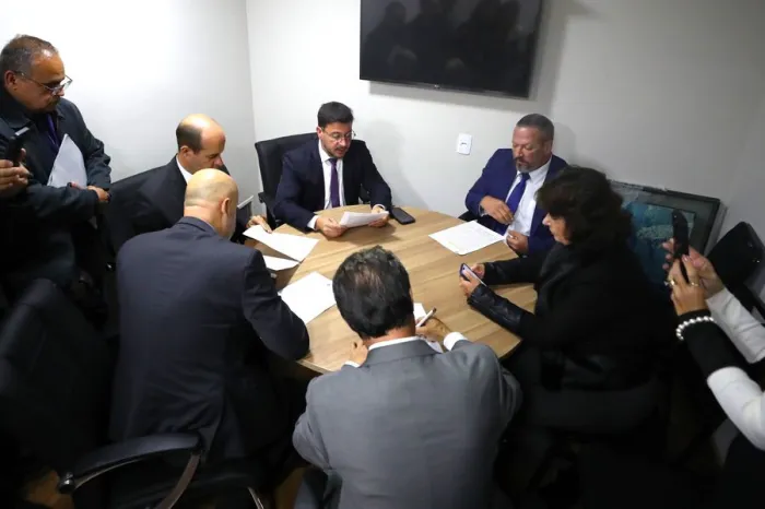 Comissão de Ecologia e Meio Ambiebte aprova projeto que prevê o uso da IA para prevenção, monitoramento e resposta a desastres climáticos