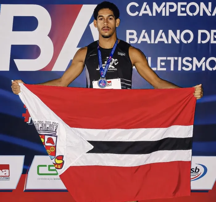 Atleta de Alagoinhas conquista prata em Campeonato Baiano de Atletismo