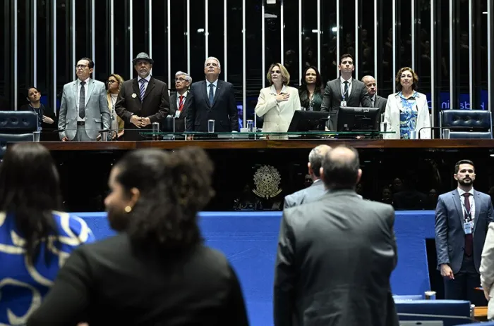 Requerida por Damares Alves, sessão especial no Plenário celebrou os 19 anos da Marcha Nacional pela Vida, de mobilização contra o aborto - Foto: Geraldo Magela/Agência Senado