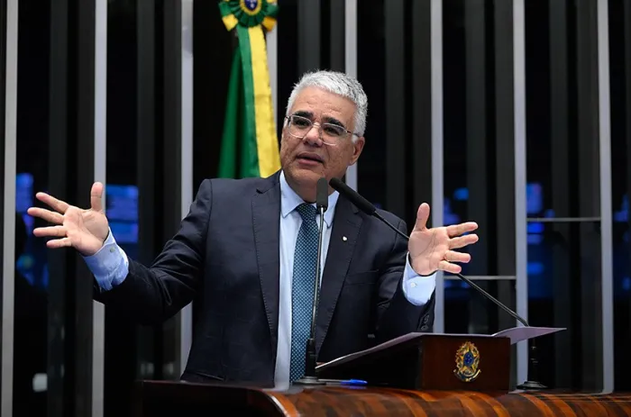 Girão cobra apuração sobre compra de respiradores pelo Consórcio Nordeste