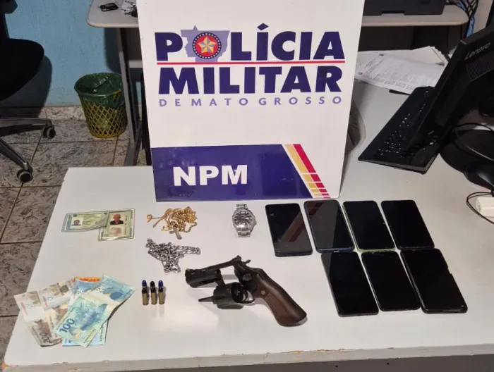 Polícia Militar conduz oito faccionados por ameaça e extorsão em Carlinda