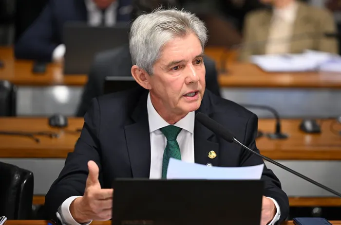 Relator, o senador Jaime Bagattoli afirmou que os crimes relacionados a combustíveis têm aumentado no país - Foto: MMULLER