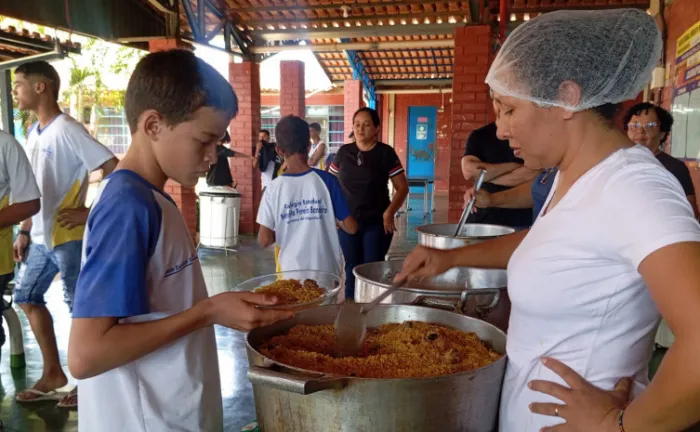 Marlúcia Ribeiro da Silva Bastos conquistou prêmio nacional com a receita, representando o Colégio Estadual Benedito Pereira Bandeira - Foto: Seduc/Governo do Tocantins