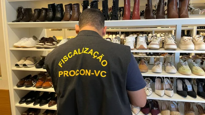 Procon de Vitória da Conquista inicia fiscalização no comércio no período do Dia dos Namorados e São João