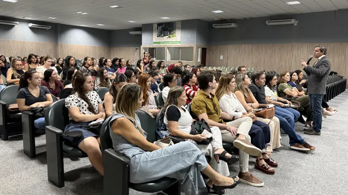Fisioterapeutas participam de atualização sobre ventilação mecânica avançada em neonatologia e pediatria