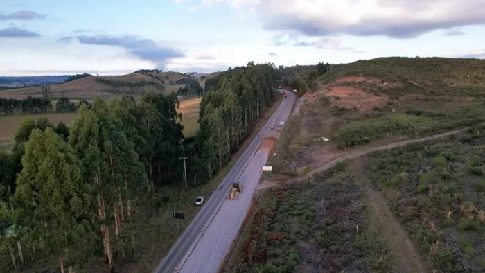 Governo do Estado investe quase R$ 400 milhões em melhorias de 153 quilômetros da Rota do Sol na Serra