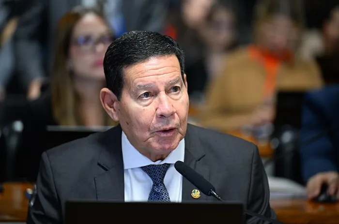 O senador Hamilton Mourão relatou a mensagem - Foto: Andressa Anholete/Agência Senado
