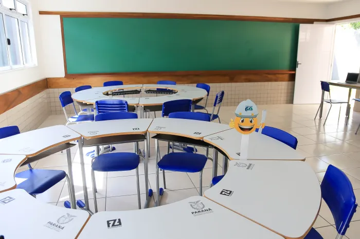 Paraná investe R$ 525,7 milhões em mobiliário das escolas estaduais em 8 anos