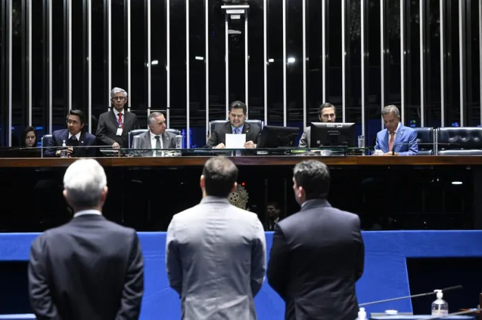 Senado nomeia 104 novos servidores aprovados no concurso de 2022