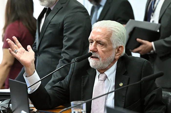 O PL 5.672/2025 transfere simbolicamente a sede dos Poderes, em celebração à independência da Bahia; Relator, Jaques Wagner foi favorável à ideia - Foto: Geraldo Magela/Agência Senado