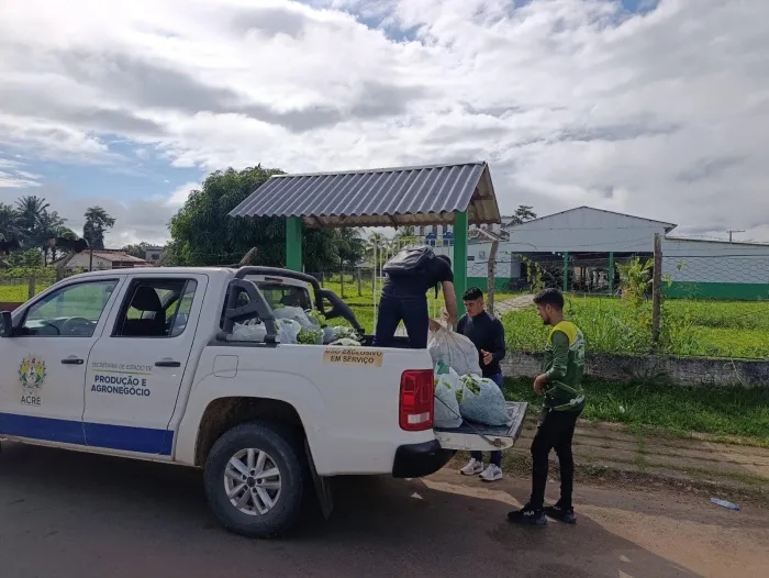 Governo do Acre fornece produção da agricultura familiar às escolas de Sena Madureira