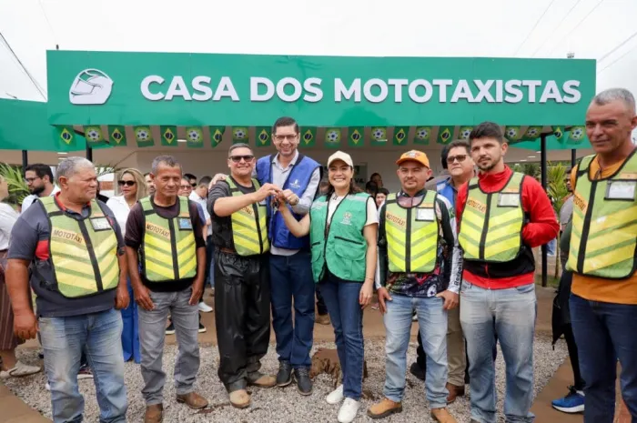 Governadora Mailza entrega reforma e ampliação do Espaço de Convivência dos Mototaxistas em Porto Acre