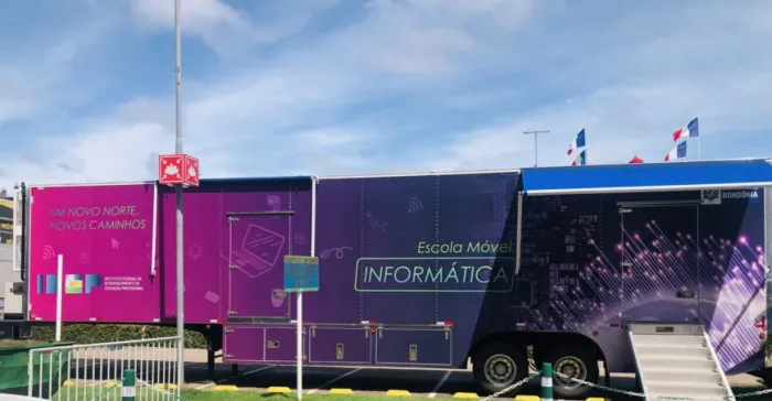 Escola Móvel de Informática está em Porto Velho para ofertar cursos gratuitos  a quem se interessa em se capacitar no mundo digital