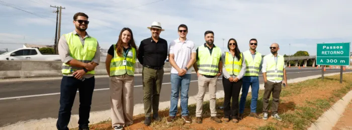 Governo de Minas vistoria obra de acesso a distrito industrial na BR-491, em São Sebastião do Paraíso