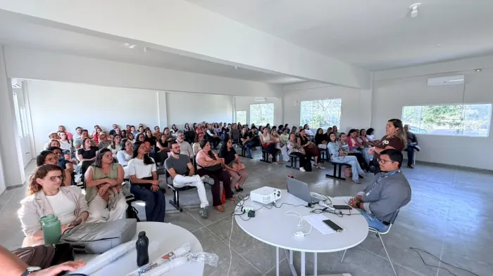 Equipes de saúde bucal que atuam na Atenção Básica participam de capacitação sobre manejos com pacientes autistas