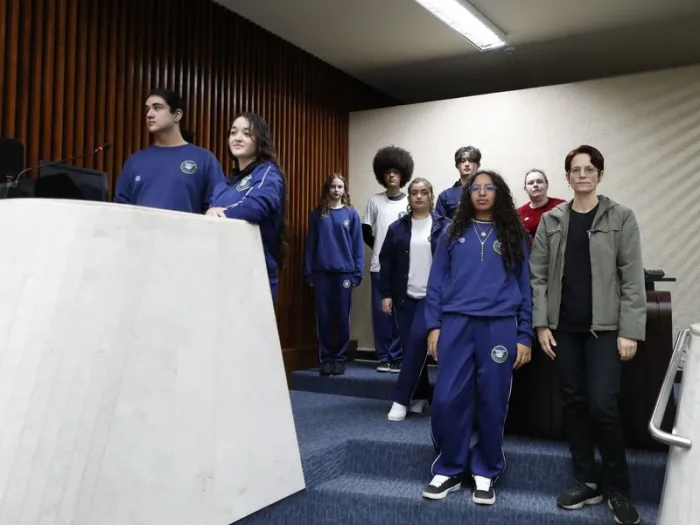 Debatedores Nota 1000 reúne estudantes no Plenário da Assembleia Le-gislativa