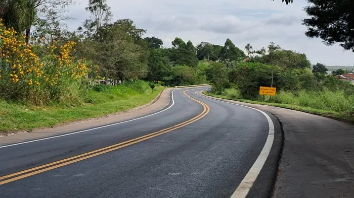 Infraestrutura sustentável: tecnologia com garrafa PET reciclada é aplicada em rodovia do Sul de Minas