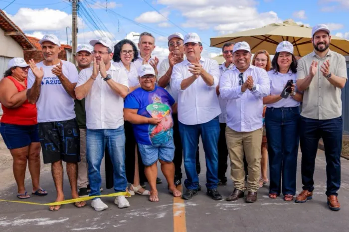 Rafael Fonteles inaugura asfalto no Residencial Betinho em Teresina; obra atende proposta dos moradores escolhida no OPA