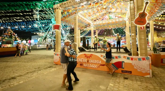 Arraiá do Povo e Vila do Forró são destinos perfeitos para celebrar no Dia dos Namorados