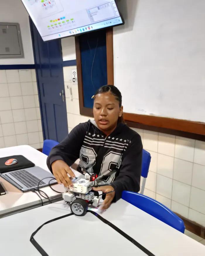 Estudantes de colégio estadual de Itabuna marcam presença em olimpíadas nacionais de Robótica e Matemática