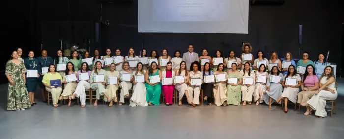 Eyder Brasil homenageia cerca de 50 mulheres em Ji-Paraná em mais uma edição do Projeto Mulheres Relevantes