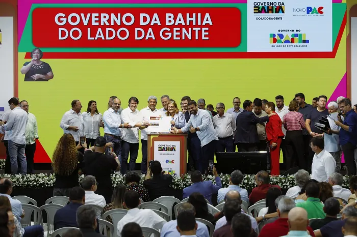 Governo anuncia investimentos de mais de R$ 211 milhões na Educação de 47 municípios