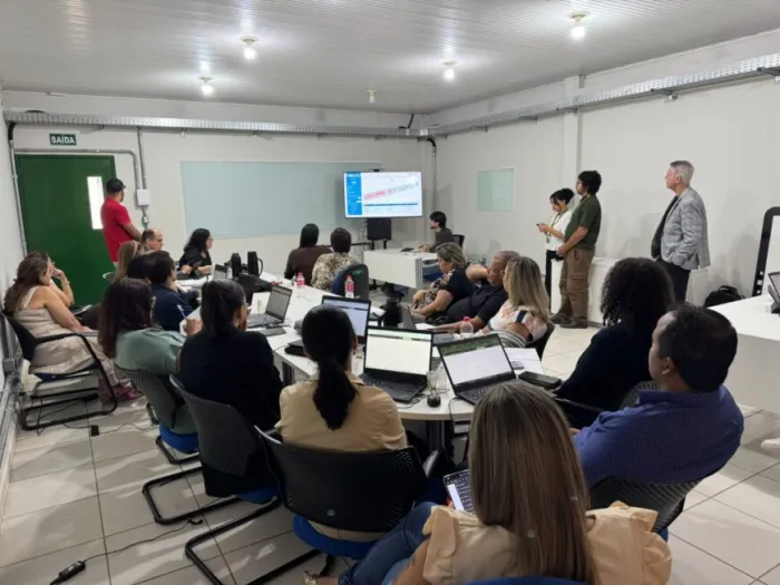 Servidores recebem treinamento para uso de tecnologia de dados em ações de trânsito