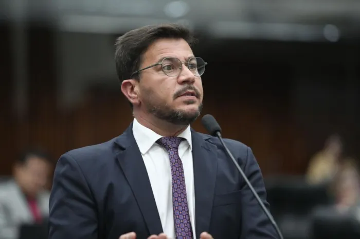 Investigação do MP-PR sobre privatização da Celepar era necessária e esperada, avalia Líder da Oposição
