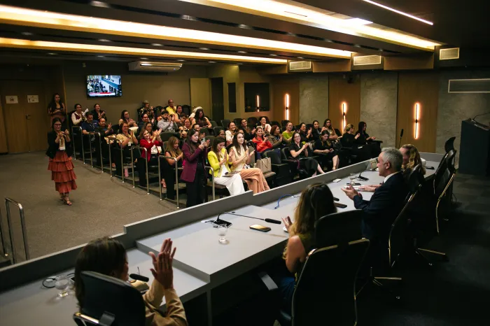 Curso da ALMT incentiva mulheres a ocuparem espaços na política