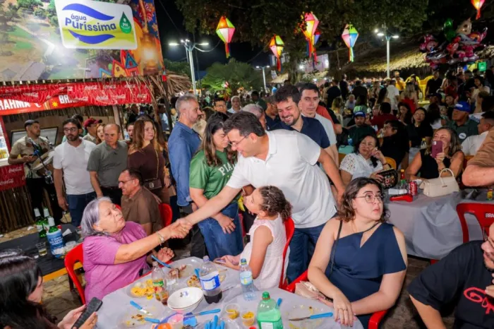 Rafael Fonteles participa dos festejos de Santo Antônio e reforça importância da tradição para a cultura e o turismo de Campo Maior