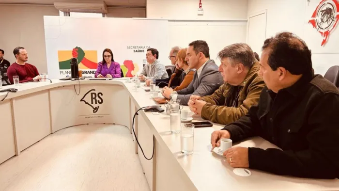 No fim de maio, foi realizada uma reunião para articular apoio de gestores municipais à Santa Casa de Bagé -Foto: Patrícia Specht/Ascom SES