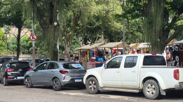 Guarda Municipal conduz quatro flanelinhas para delegacia no Catete - Divulgação/GM