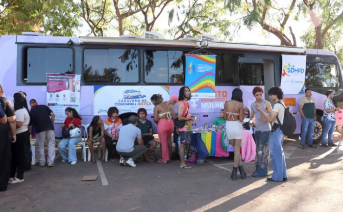 Caravana da Cidadania e Justiça aproxima serviços essenciais e orientações institucionais da população presente - Foto: Danilo Rodrigues/Governo do Tocantins