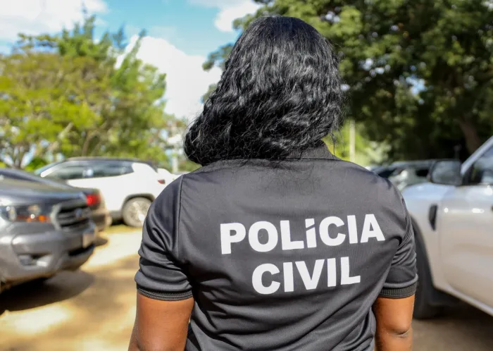 Polícia Civil apreende pistola durante ação policial em Ribeira do Pombal