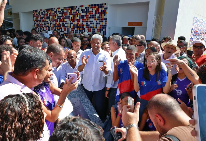 Inauguração de nova escola estadual amplia oferta de ensino em tempo integral para estudantes de Barra