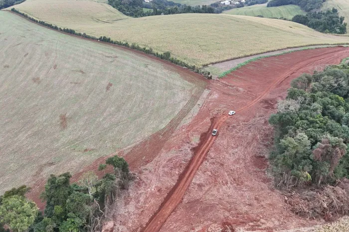 Obra do Contorno Noroeste de Pato Branco avança em terraplenagem e bueiros