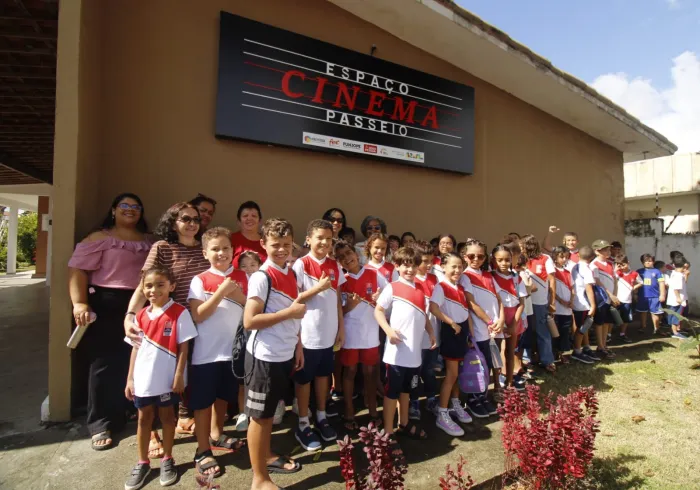 Alunos da Rede Municipal de Ensino participam da 15ª Mostra Cinema e Direitos Humanos