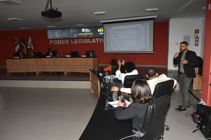 Projeto da LDO 2027 é apresentado em audiência pública na Câmara de Vereadores