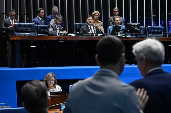 O presidente do Senado, Davi Alcolumbre, confirmou nesta terça a promoção da sessão conjunta - Foto: Carlos Moura/Agência Senado