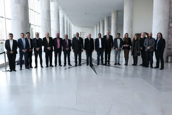 Vice-governador recebe comitiva da Índia para debater instalação de supercomputadores no Paraná