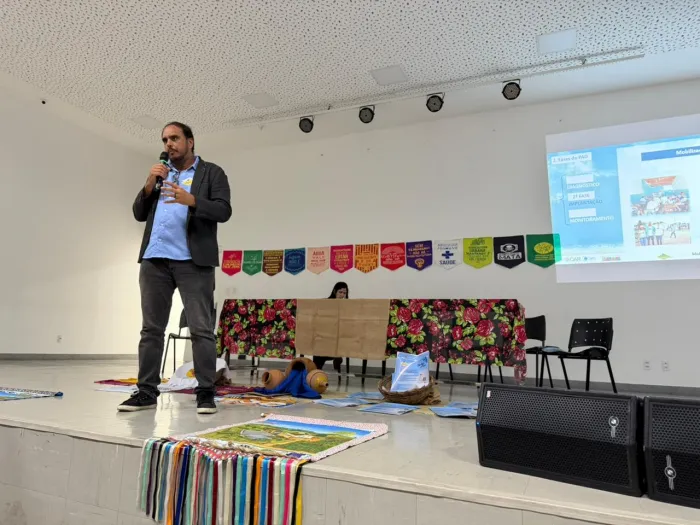 Sema debate acesso à água e convivência com o Semiárido durante encontro do Programa Água Doce