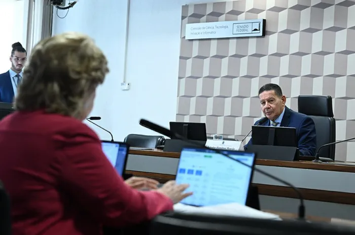 Pedidos de concessão e renovação de outorga para emissoras de rádio vão à promulgação - Foto: Geraldo Magela/Agência Senado