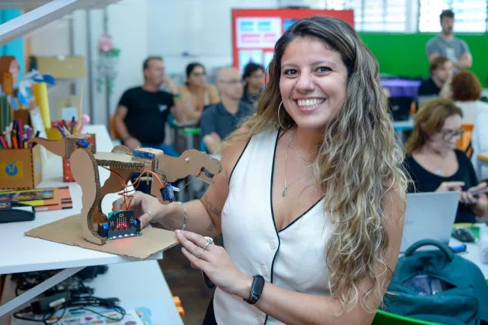 O cadastro é on-line no site da Fundação Getulio Vargas e a taxa de inscrição é de R$ 60 para cada concurso. Há vagas na capital, região metropolitana, interior e litoral.