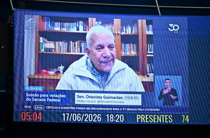 Oriovisto critica PEC que põe fim à escala 6x1 e defende debate no Senado