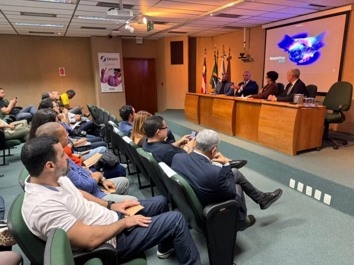 Prefeitura participa do primeiro Serpro Day da Região Metropolitana e apresenta avanços em transformação digital
