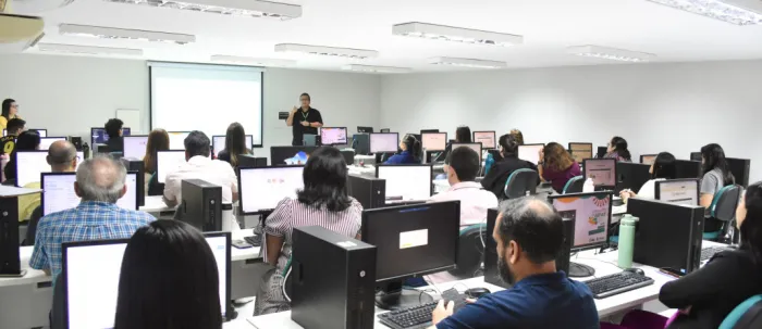 Sefaz-CE realiza curso sobre inteligência artificial aplicada ao trabalho
