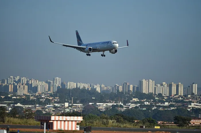 O objetivo da MP é reduzir os impactos da alta de preços do querosene de aviação - Foto: Andre Borges/Agência Brasília