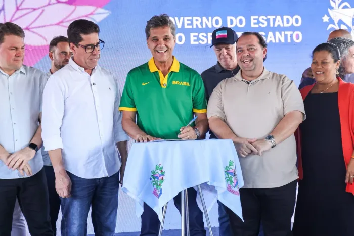 Governador Ricardo entrega rodovia e anuncia novos investimentos para educação infantil em Anchieta